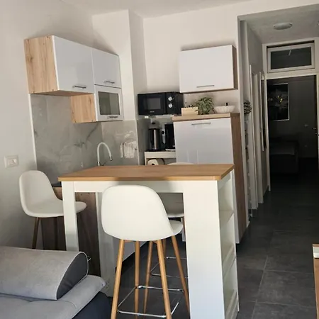 Marlena Apartment